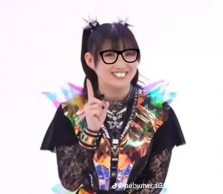 Momo-metal